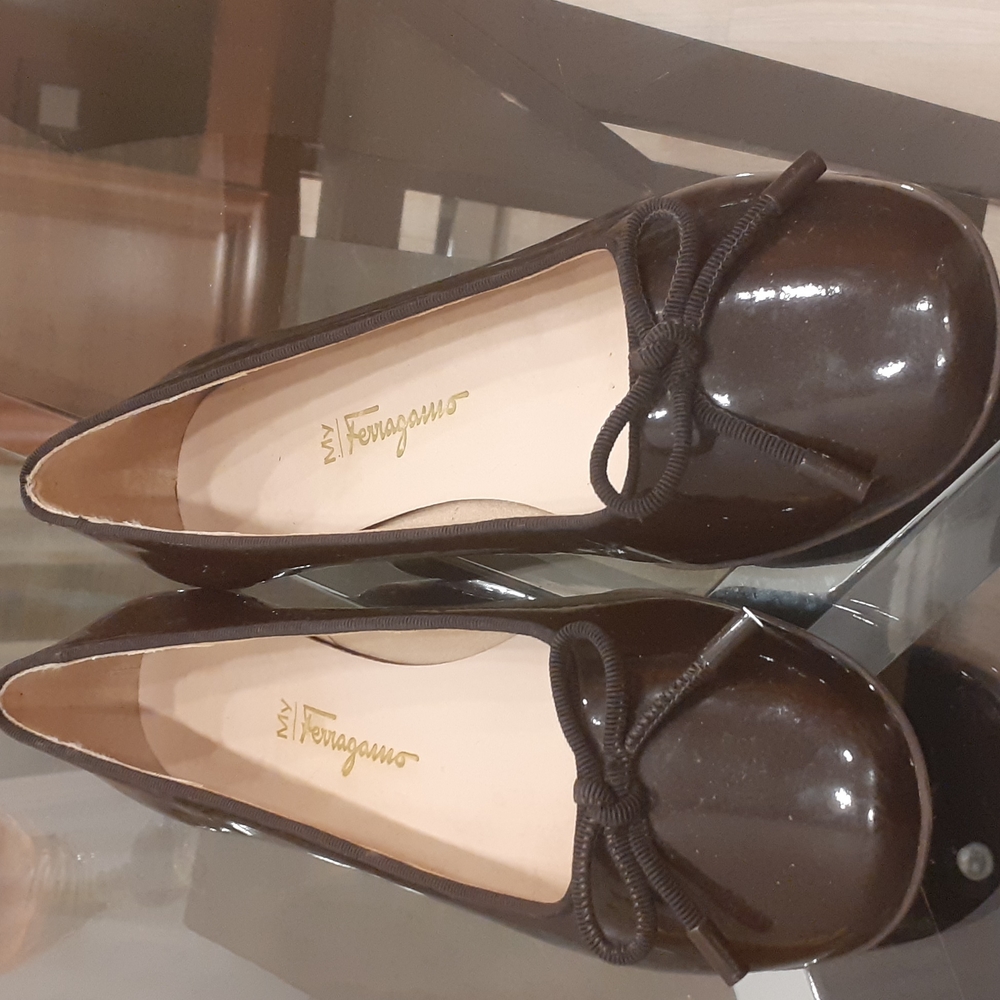 Salvatore Ferragamo cap toe heel ballet flats - Picture 3 of 8